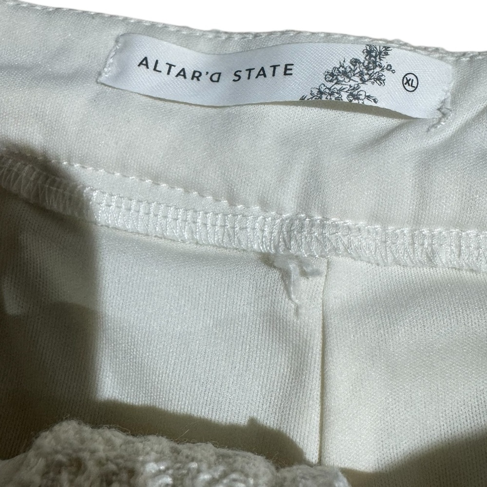 NWT Altar'd State High Rise Waffle Knit Shorts White Cream Wool Blend XL - Picture 3 of 5